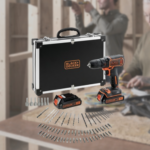 Black & Decker - Boremaskine 18V med tilbehør