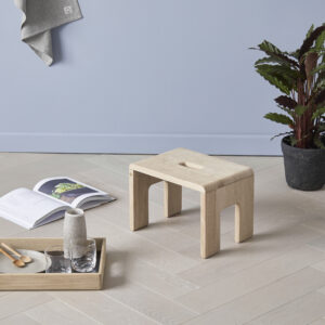 Reach Stool Elegant og funktionel taburet