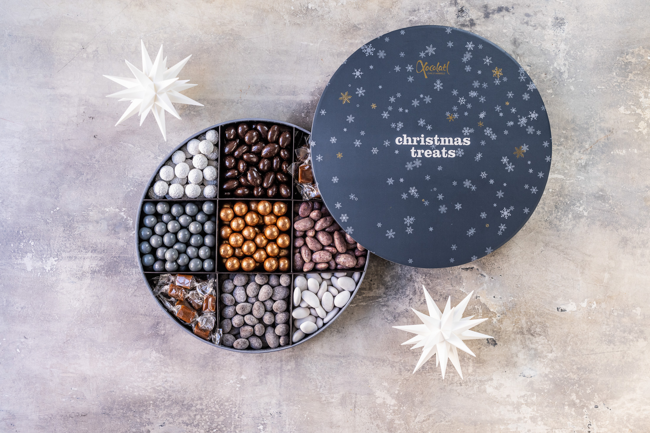 10250(2) CHRISTMAS TREAT