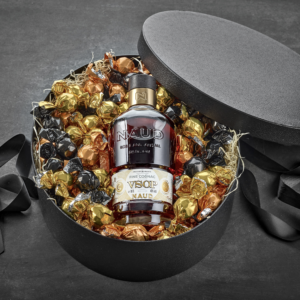 Luksuriøs gaveæske med Cognac og chokolade
