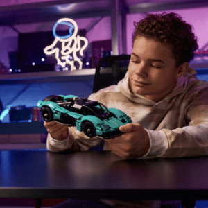 LEGO Technic Aston Martin Valkyrie