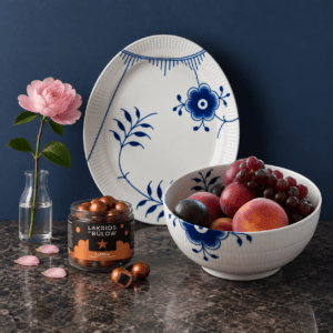 Royal Copenhagen Blå Mega Riflet fad, skål & Lakrids by Bülow small