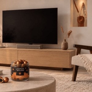 Kreafunk Cinema Soundbar, Vinga Verso Plaid & Lakrids by Bülow small
